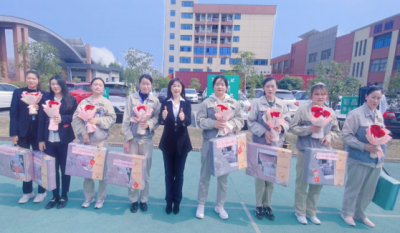 致敬im电竞最美的她