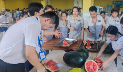 战高温，送清冷，爱心传递沁人心